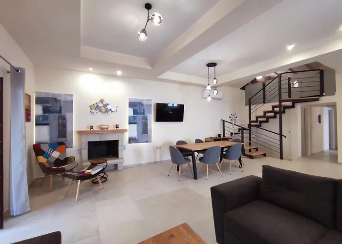 Olive Stonehouses - Alkistis